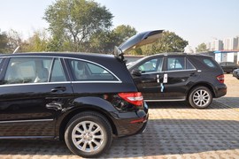 2011款奔驰R300L商务型