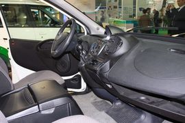 众泰朗悦EV实拍