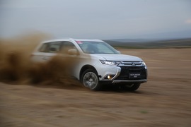 2016款广汽三菱欧蓝德