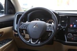 2016款广汽三菱欧蓝德