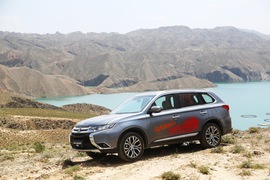 2016款广汽三菱欧蓝德