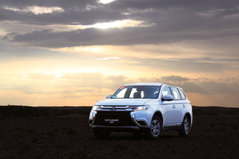 2016款广汽三菱欧蓝德