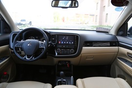 2016款广汽三菱欧蓝德