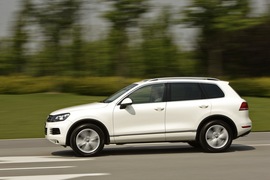 2011款大众途锐Hybrid