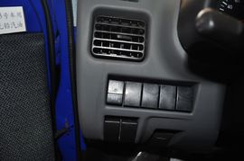 2010款江南奥拓0.8L手动标准型