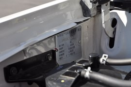 2011款郑州日产锐骐轻客ZG24