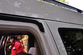 2011款郑州日产锐骐轻客ZG24