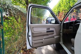 2011款郑州日产锐骐轻客ZG24