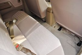 2011款郑州日产锐骐轻客ZG24