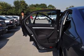 2011款一汽大众速腾1.6L手自一体舒适型