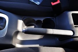 2011款一汽大众速腾1.6L手自一体舒适型