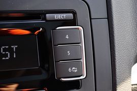 2011款一汽大众速腾1.6L手自一体舒适型