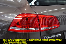 2011款大众途锐3.0TSI豪华型到店实拍图解
