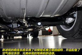 2011款大众途锐3.0TSI豪华型到店实拍图解