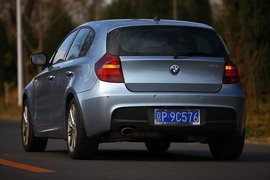 2010款宝马120i运动版对比试驾