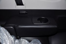 2010款三菱帕杰罗短轴