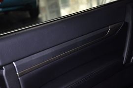 2010款三菱帕杰罗短轴