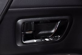 2010款三菱帕杰罗短轴