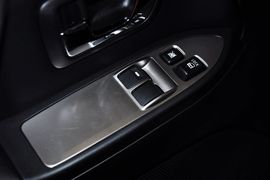 2010款三菱帕杰罗短轴