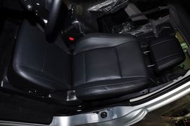 2010款三菱帕杰罗短轴