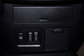 2010款三菱帕杰罗短轴