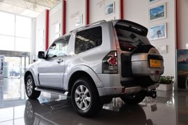 2010款三菱帕杰罗短轴