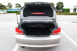 2011款宝马1系敞篷轿跑车上海试驾