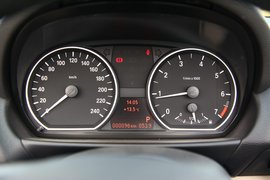 2011款宝马1系敞篷轿跑车上海试驾