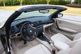 2011款宝马1系敞篷轿跑车上海试驾