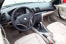 2011款宝马1系敞篷轿跑车上海试驾