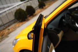 2010款北京现代瑞纳1.4GLS自动豪华型