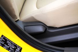 2010款北京现代瑞纳1.4GLS自动豪华型