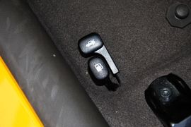 2010款北京现代瑞纳1.4GLS自动豪华型
