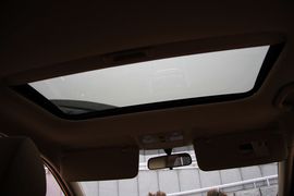 2010款北京现代瑞纳1.4GLS自动豪华型
