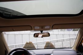 2010款北京现代瑞纳1.4GLS自动豪华型