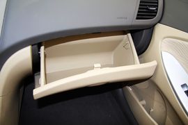 2010款北京现代瑞纳1.4GLS自动豪华型