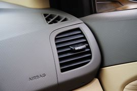 2010款北京现代瑞纳1.4GLS自动豪华型
