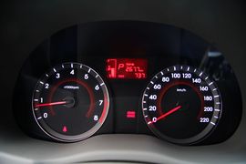 2010款北京现代瑞纳1.4GLS自动豪华型