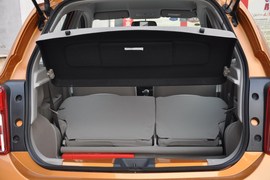 2010款东风日产玛驰1.5L自动易智版