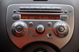 2010款东风日产玛驰1.5L自动易智版