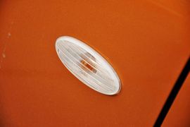 2010款东风日产玛驰1.5L自动易智版