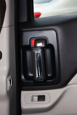 2011款一汽马自达Mazda8
