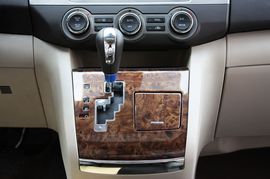 2011款一汽马自达Mazda8