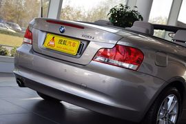 2011款宝马120i敞篷版