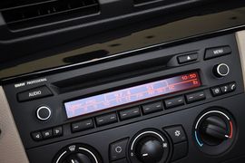 2011款宝马120i敞篷版