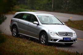 2008款奔驰R300试驾