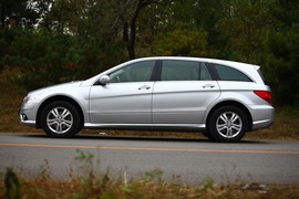 2008款奔驰R300试驾