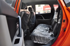 2010款长安CX20橙色1.3L手动运动版到店实拍