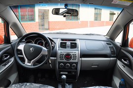2010款长安CX20橙色1.3L手动运动版到店实拍