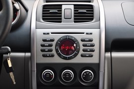 2010款长安CX20橙色1.3L手动运动版到店实拍